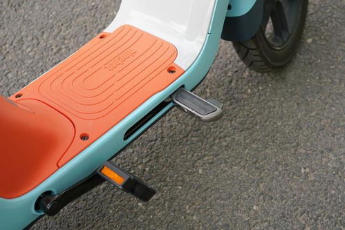 电动车也智能化 九号C40轻松上路，上车即走与智能电动行李箱的完美融合